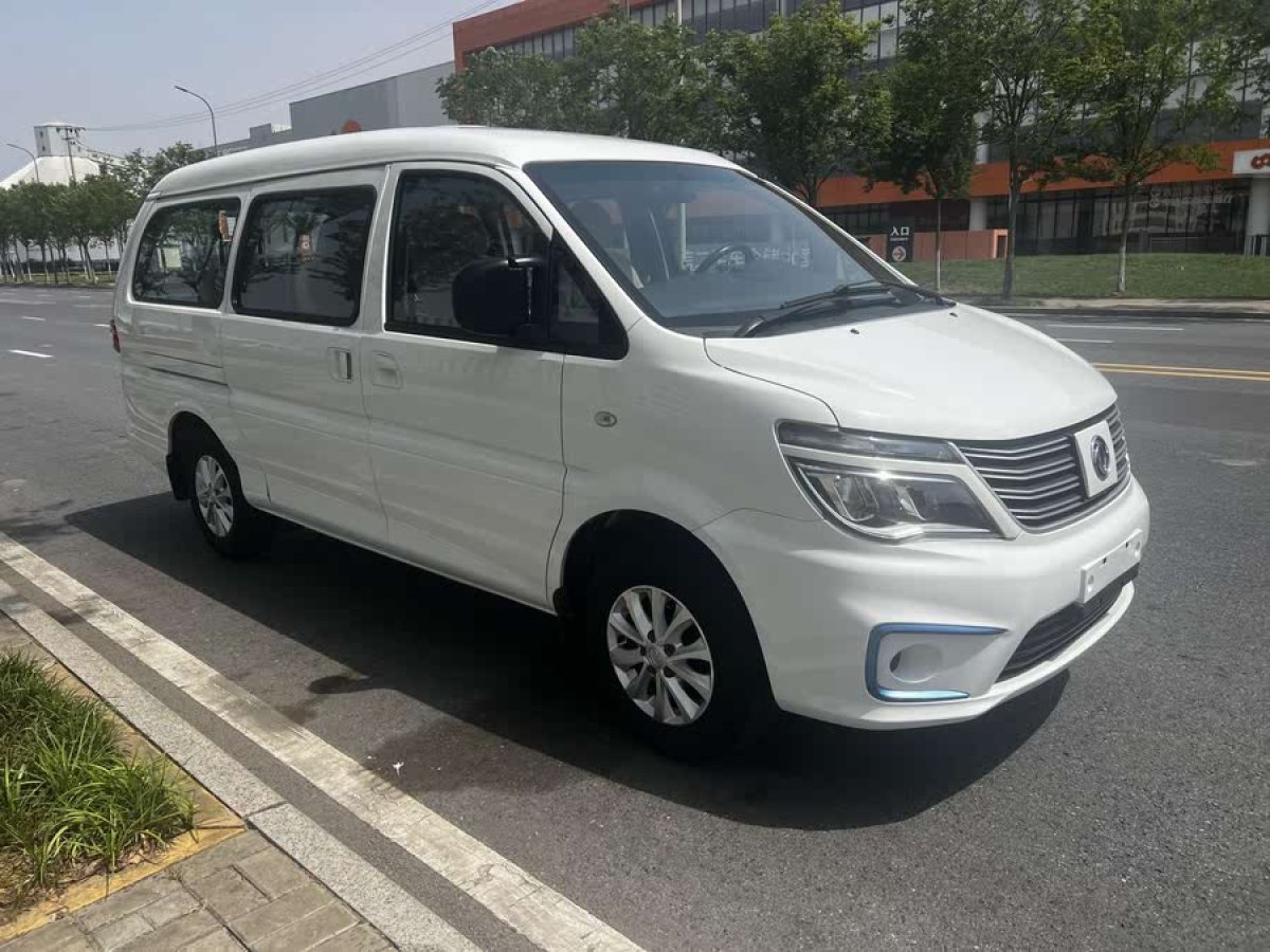 東風(fēng)風(fēng)行 菱智M5EV  2020款 長航版 舒適型 7座圖片