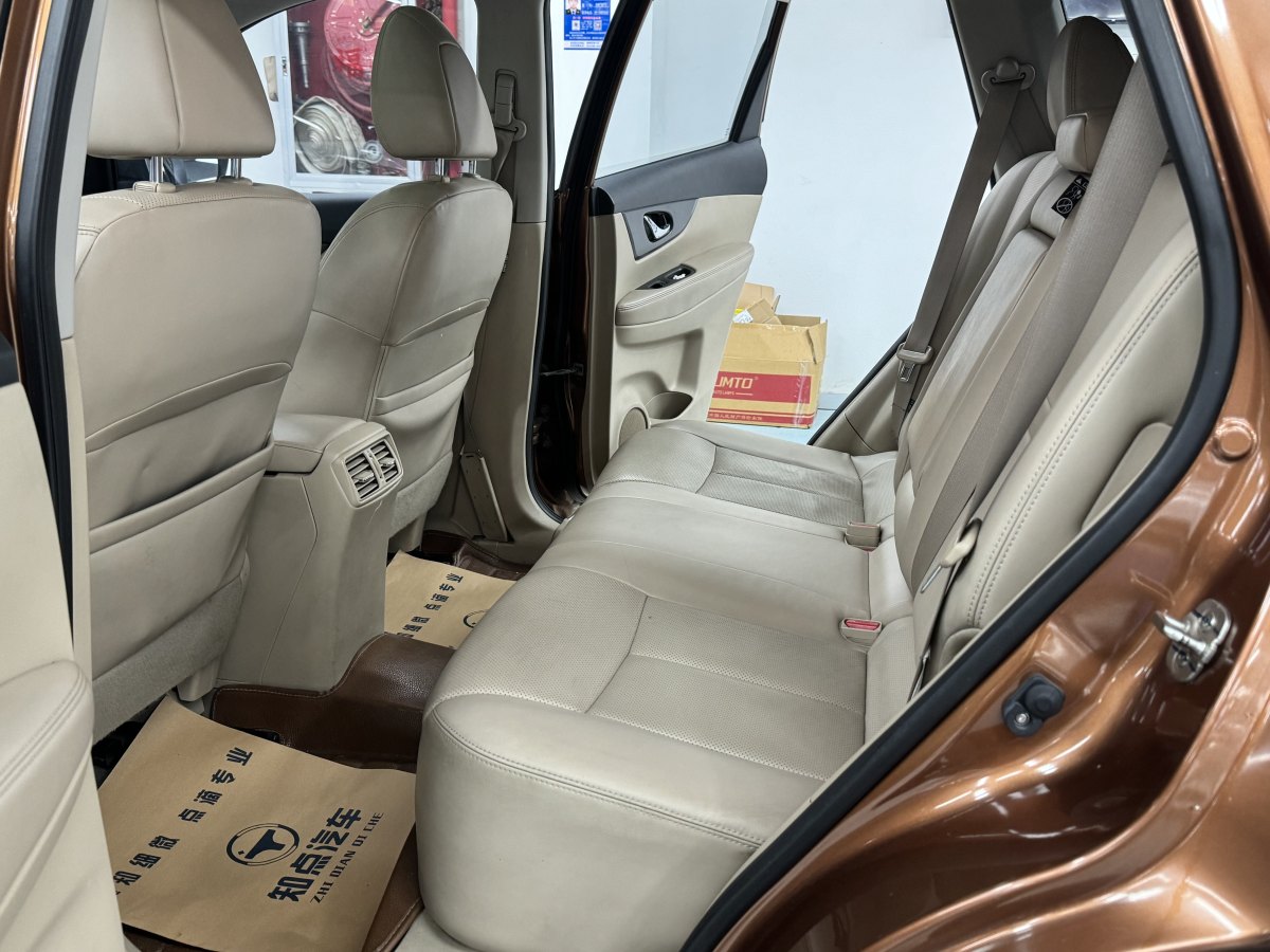 Nissan Qijun2014 2.0L CVT Comfortable Version 2WD图片