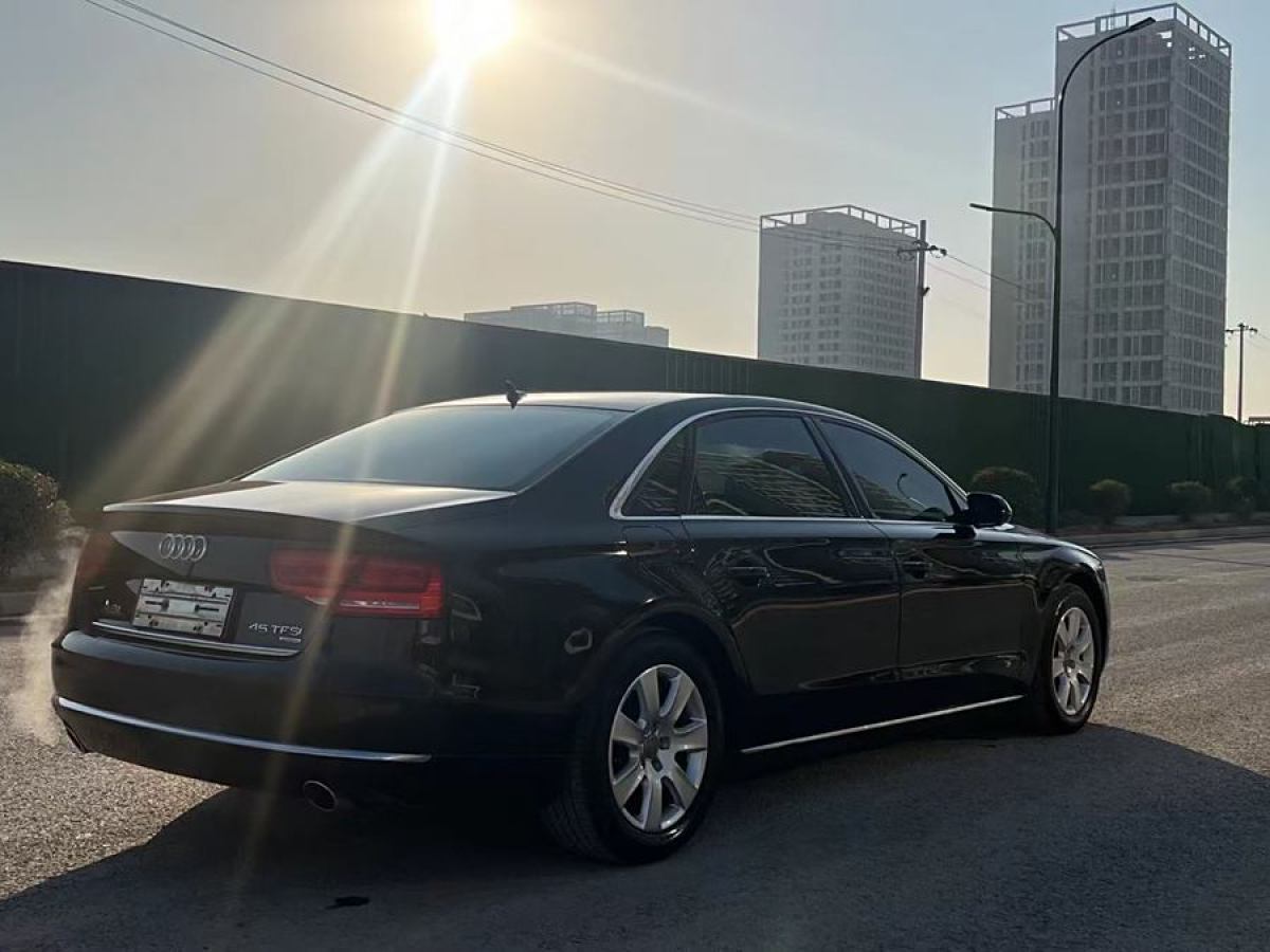 奧迪 奧迪A8  2013款 A8L 45 TFSI quattro豪華型圖片