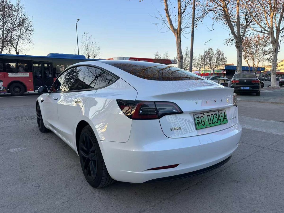 特斯拉 Model S  2021款 Plaid Plus 版圖片