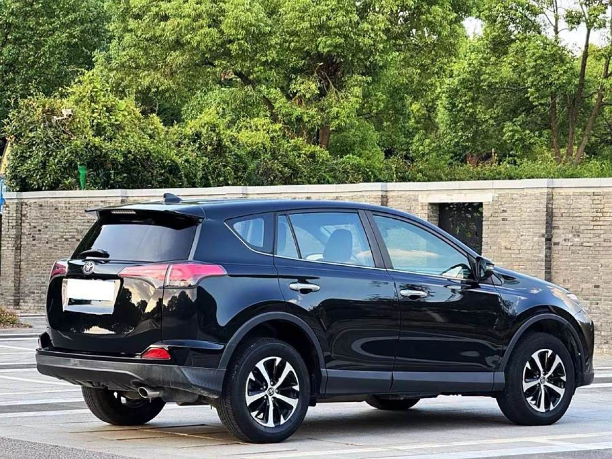 2019年4月豐田 RAV4榮放  2019款 2.0L CVT兩驅(qū)風(fēng)尚X限量版 國V