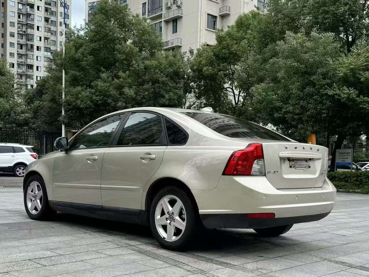 沃爾沃 S40  2011款 2.0L 自動智尚版圖片