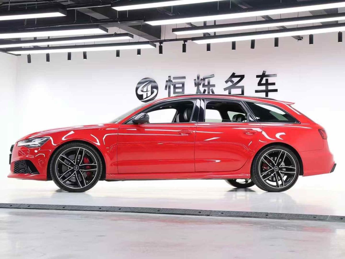 奧迪 奧迪RS 6  2018款 RS 6 4.0T Avant尊享運動限量版圖片