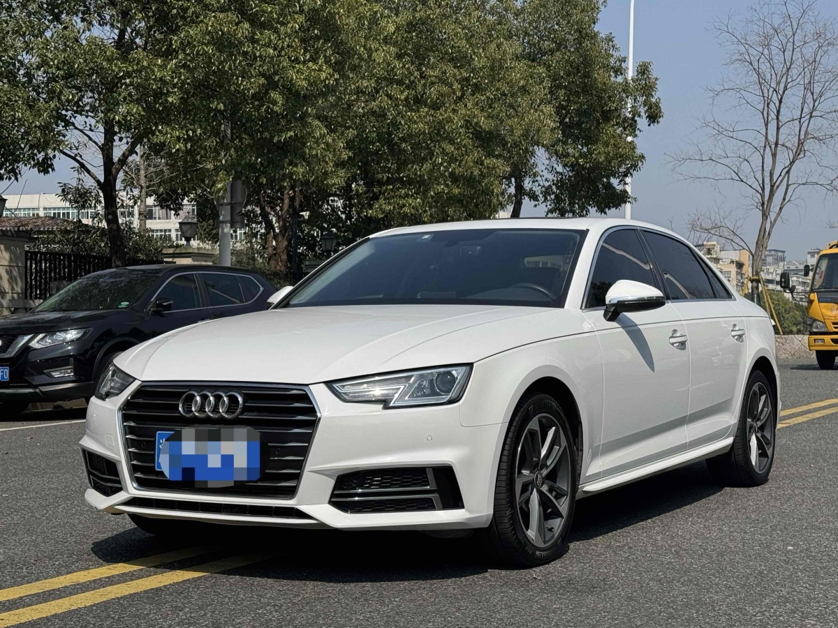 2019年10月奧迪 奧迪A4L  2019款 40 TFSI 進(jìn)取型 國VI