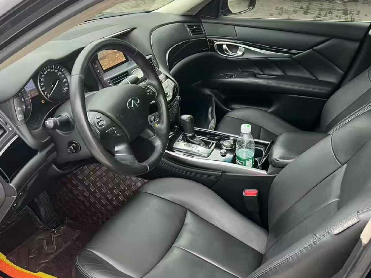 英菲尼迪 Q50L  2016款 2.0T 悅享版圖片