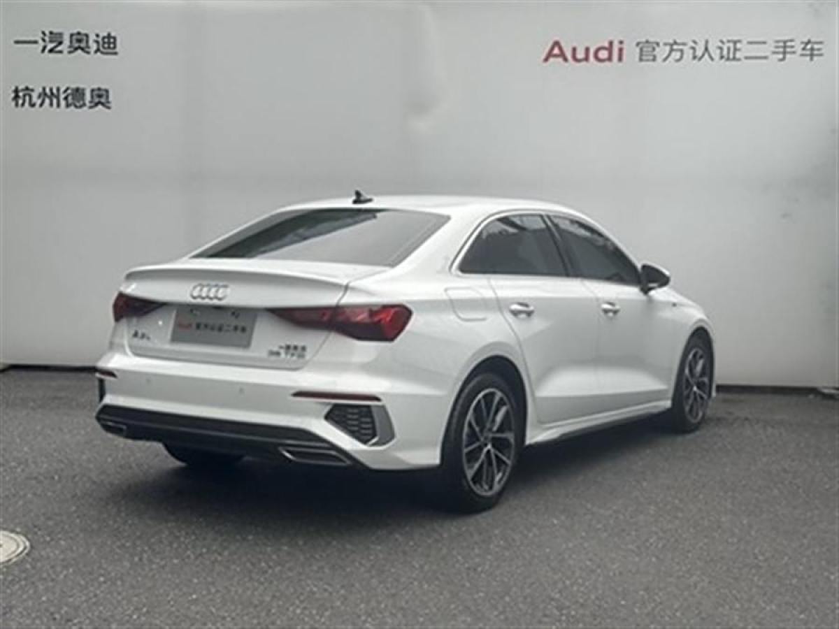 2022年8月奧迪 奧迪A3  2022款 A3L Limousine 35 TFSI 進(jìn)取運(yùn)動(dòng)型