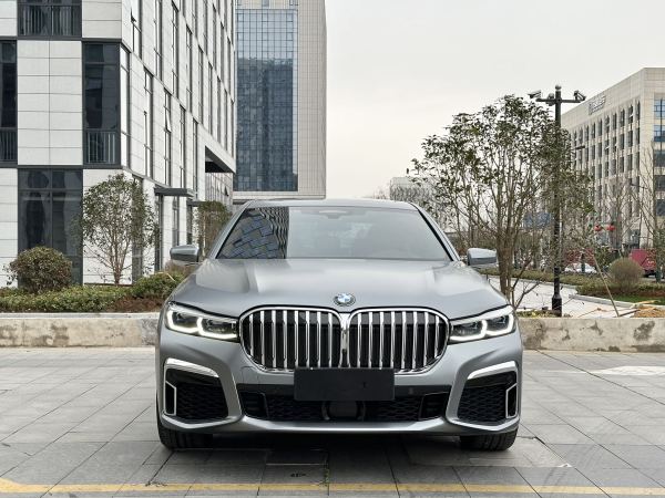 宝马 宝马7系  2021款 740Li xDrive 行政型 M运动套装