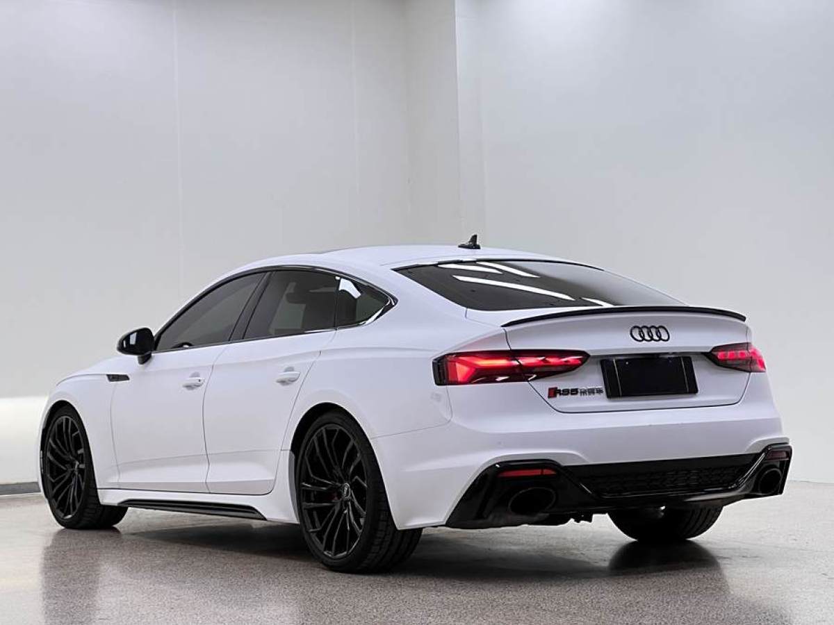 奧迪 奧迪RS 5  2021款 RS5 Sportback 黑曜版圖片