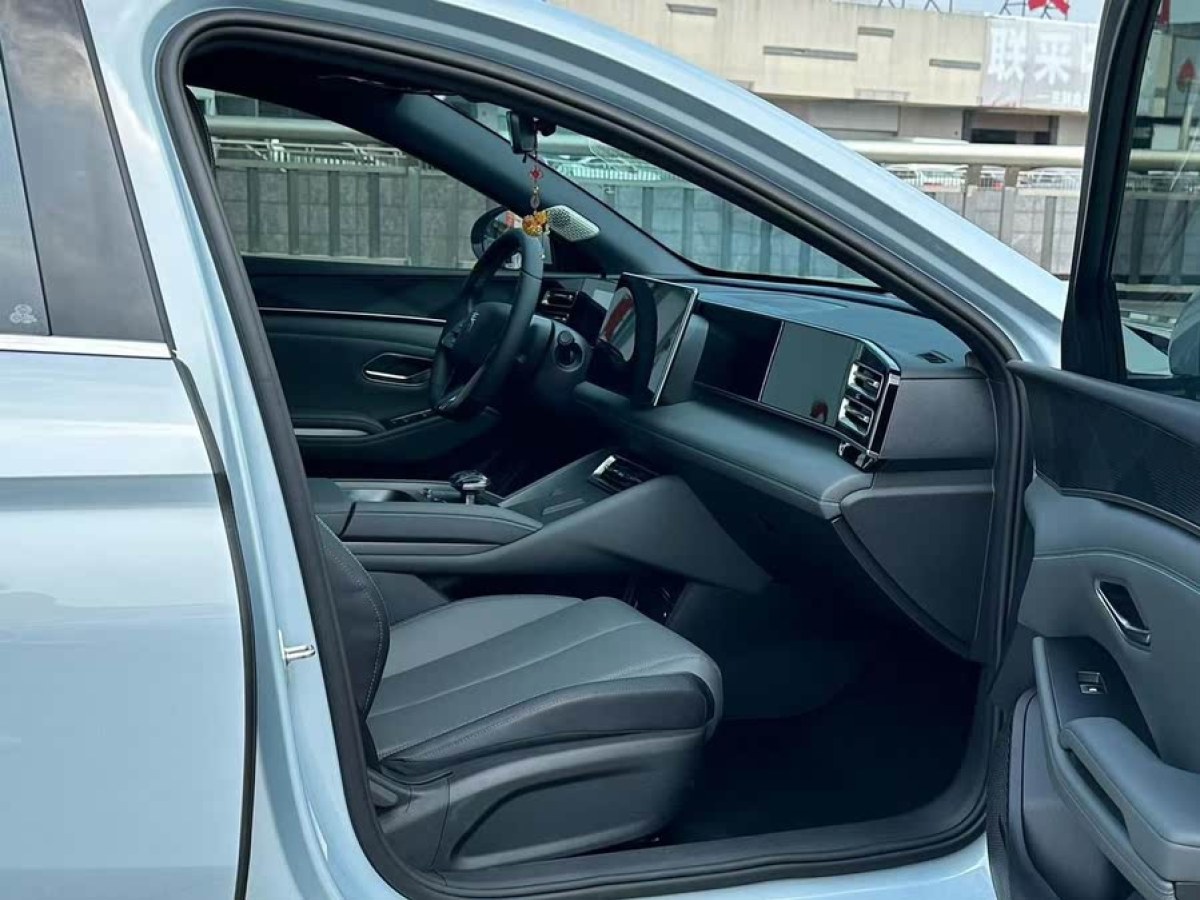 比亞迪 秦L  2024款 DM-i 80KM超越型圖片