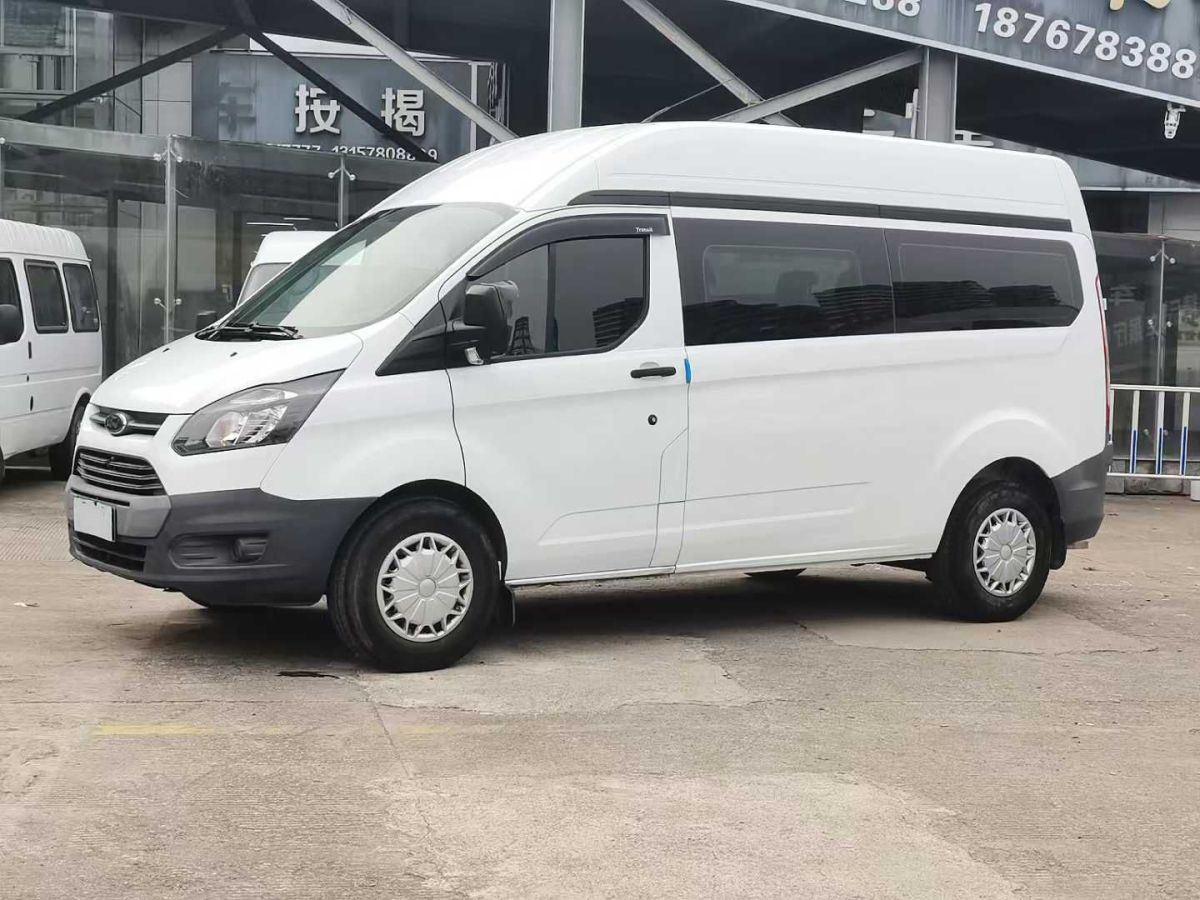 福特 全順  2021款 2.0T柴油手動(dòng)高級(jí)營(yíng)運(yùn)商旅型中軸中頂7座國(guó)VI圖片