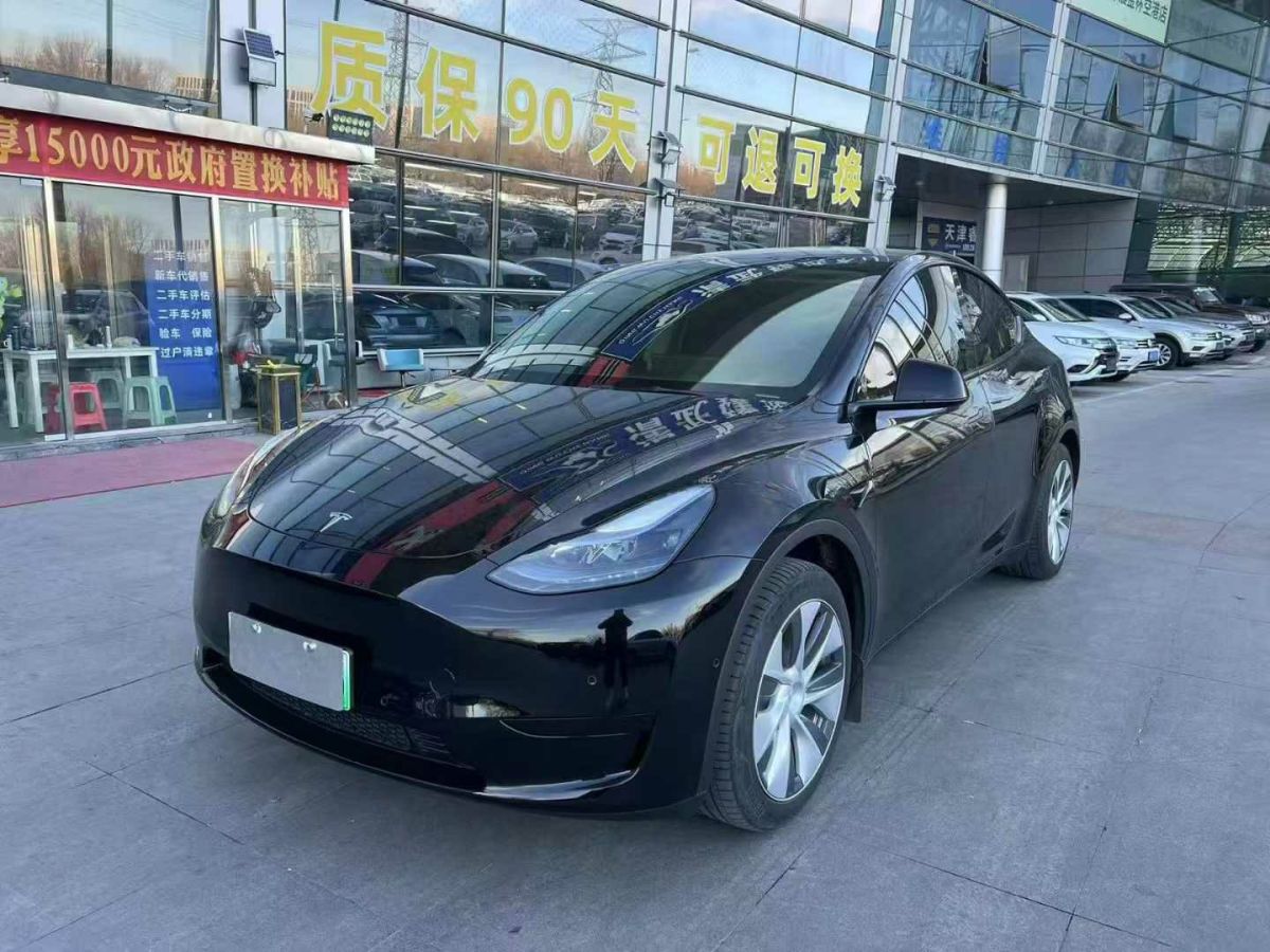 特斯拉 Model S  2023款 三電機(jī)全輪驅(qū)動(dòng) Plaid版圖片