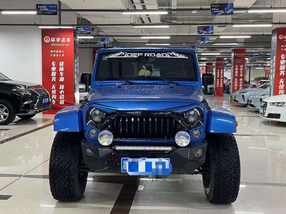 Jeep 牧馬人  2016款 3.0L Sahara 75周年致敬版圖片