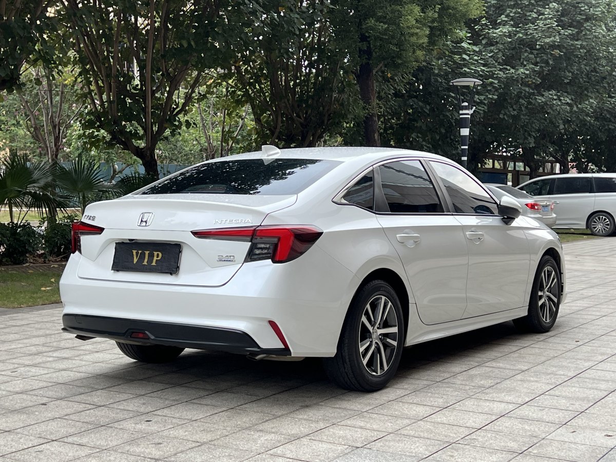 本田 型格  2023款 240TURBO CVT領(lǐng)先版圖片