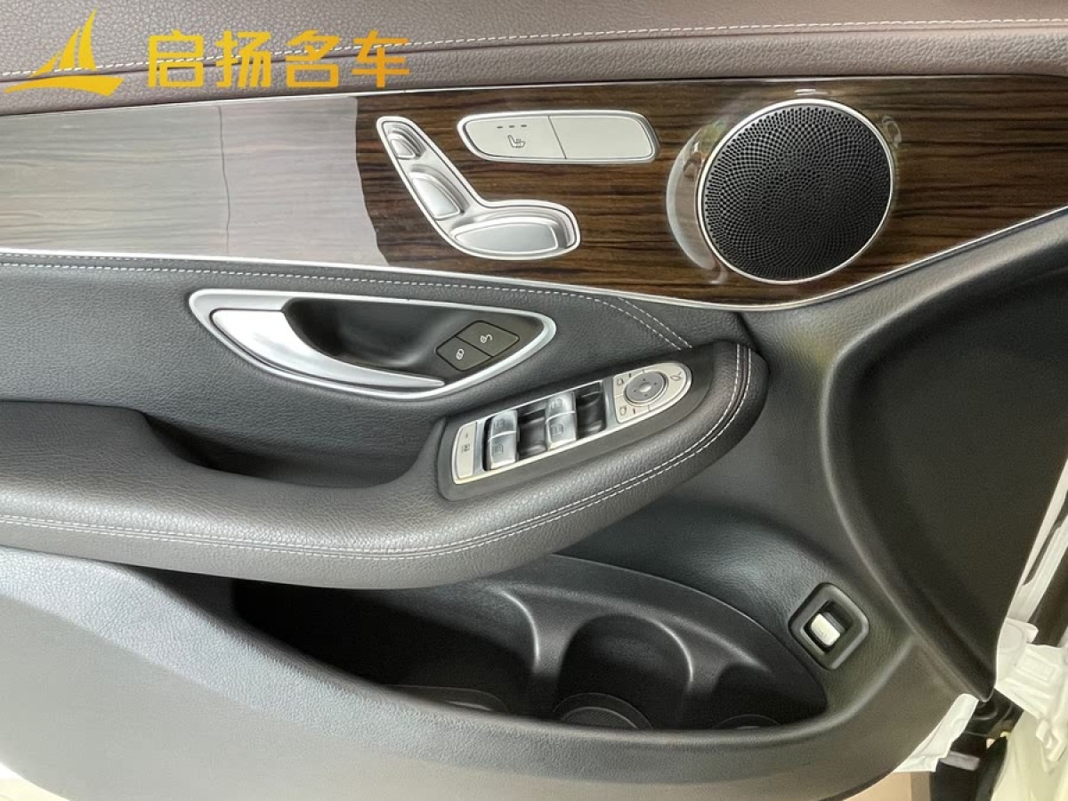 奔馳 奔馳GLC  2019款 GLC 260 4MATIC 動(dòng)感型圖片