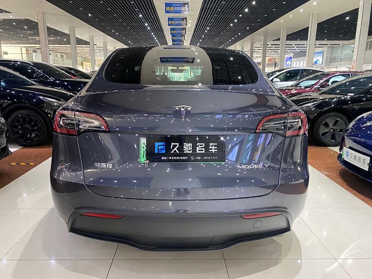 特斯拉 Model 3  2022款 后輪驅(qū)動版圖片