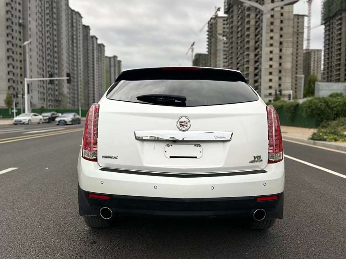 凱迪拉克 SRX  2013款 3.0L 領(lǐng)先型圖片