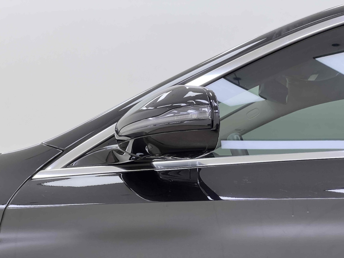 奔馳 奔馳E級(jí)  2021款 改款 E 300 L 豪華型圖片