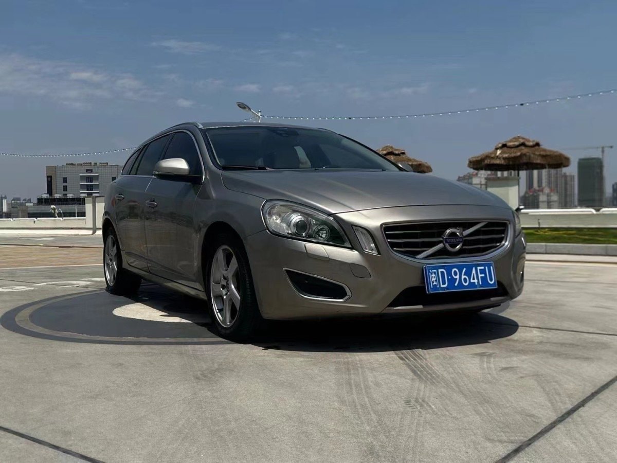 2013年1月沃爾沃 V60  2013款 T5 智雅版