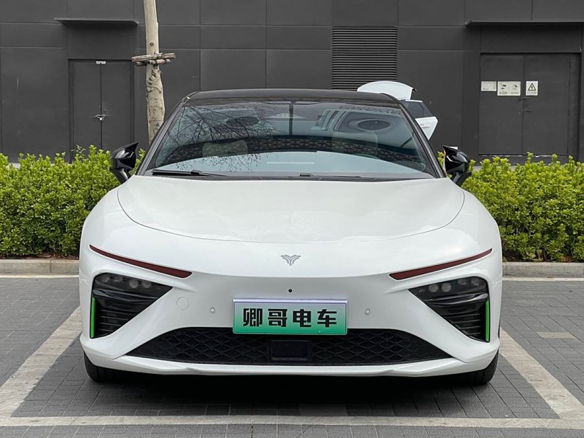 哪吒 哪吒S  2023款 純電 520km 后驅(qū)版圖片