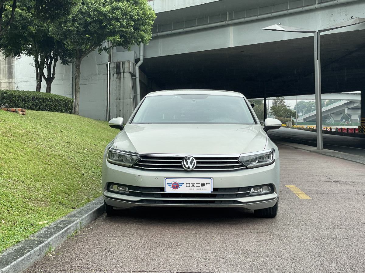 大眾 邁騰  2019款  330TSI DSG 領(lǐng)先型 國(guó)VI圖片