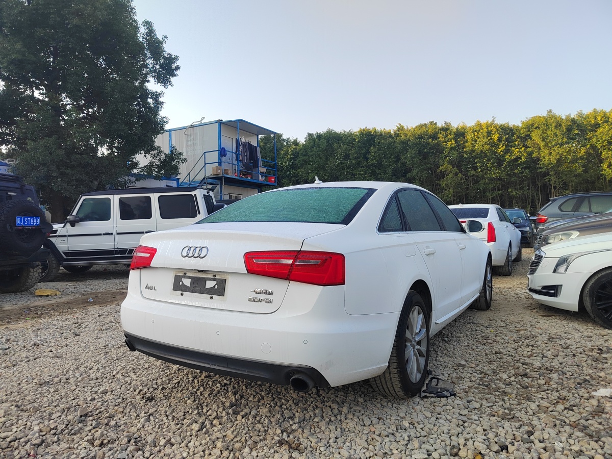 奧迪 奧迪A6L  2014款 TFSI 標(biāo)準(zhǔn)型圖片