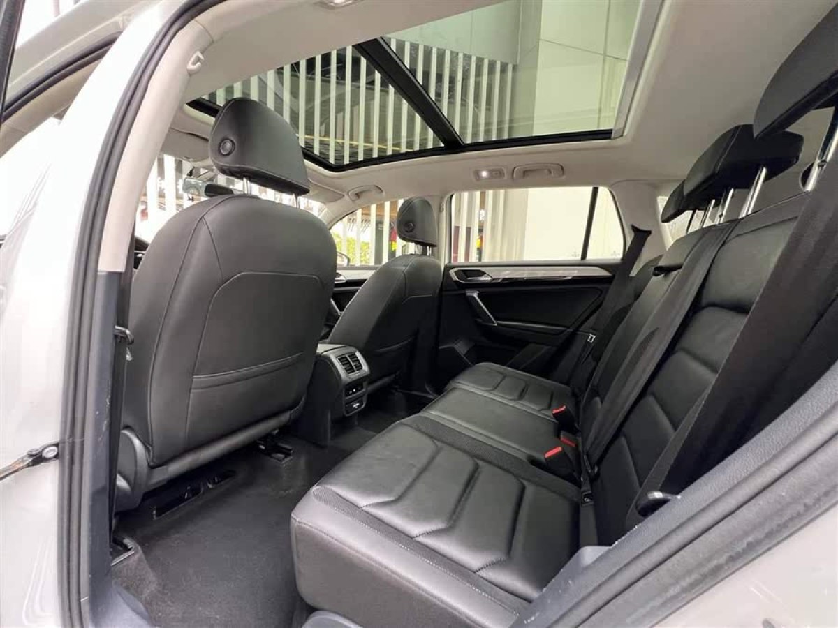 大眾 探岳  2019款 330TSI 兩驅(qū)豪華型Plus 國(guó)V圖片