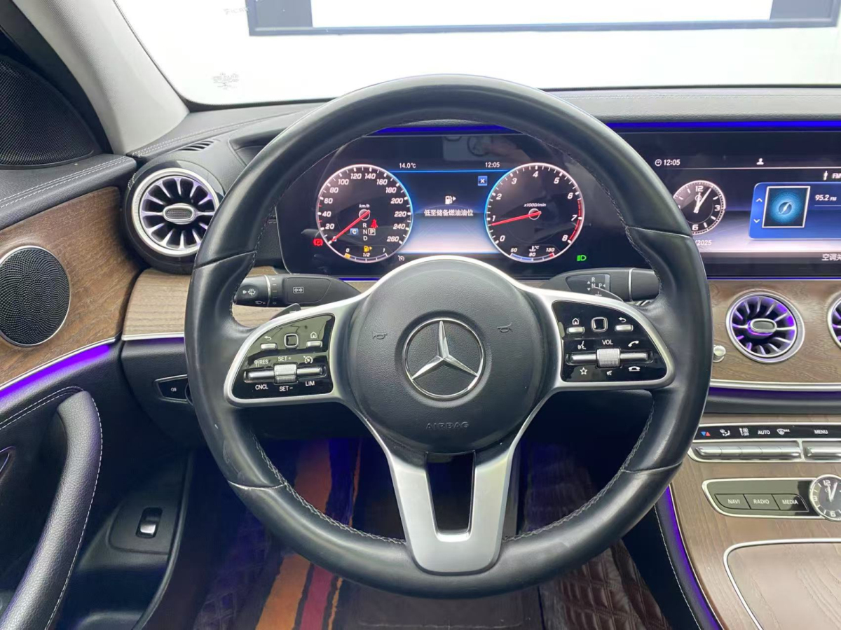 奔馳 奔馳E級  2019款 E 300 L 時尚型圖片
