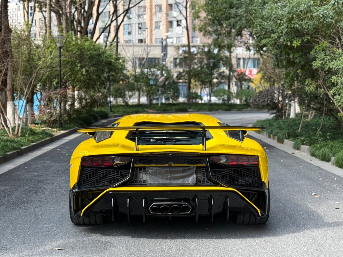 蘭博基尼 Aventador  2013款 LP 700-4 Roadster圖片