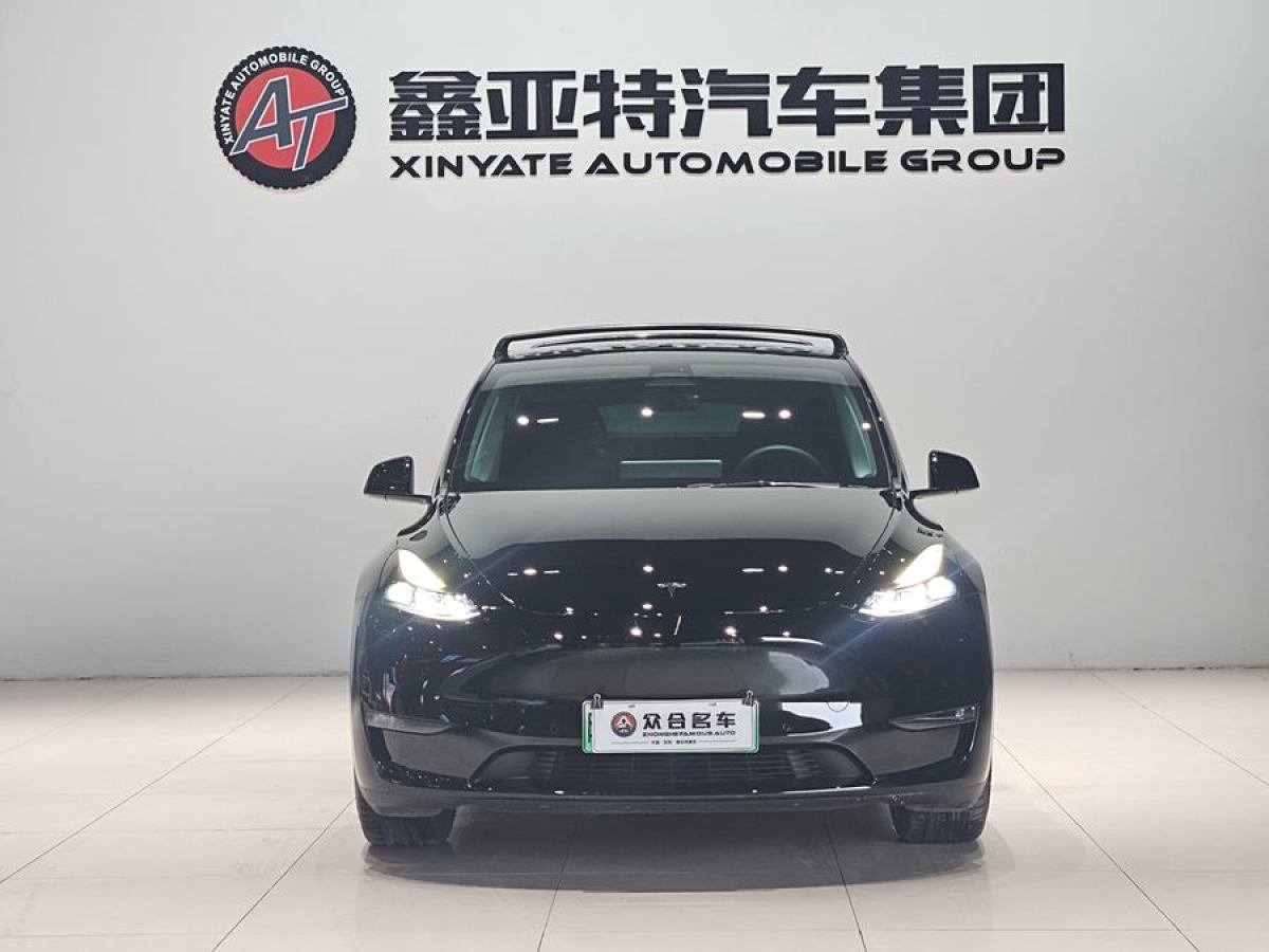 特斯拉 Model 3  2021款 改款 標(biāo)準(zhǔn)續(xù)航后驅(qū)升級版圖片