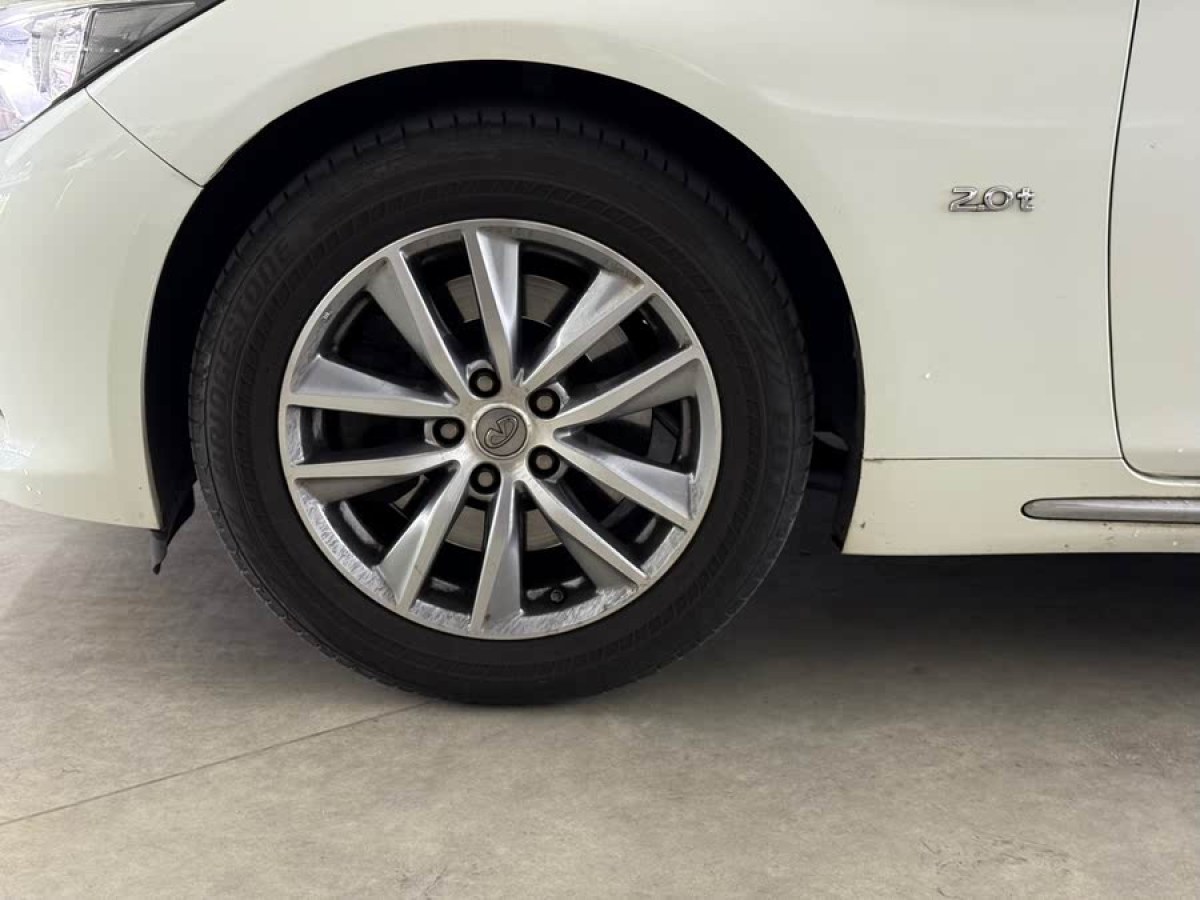 英菲尼迪 Q50L  2015款 2.0T 悅享版圖片