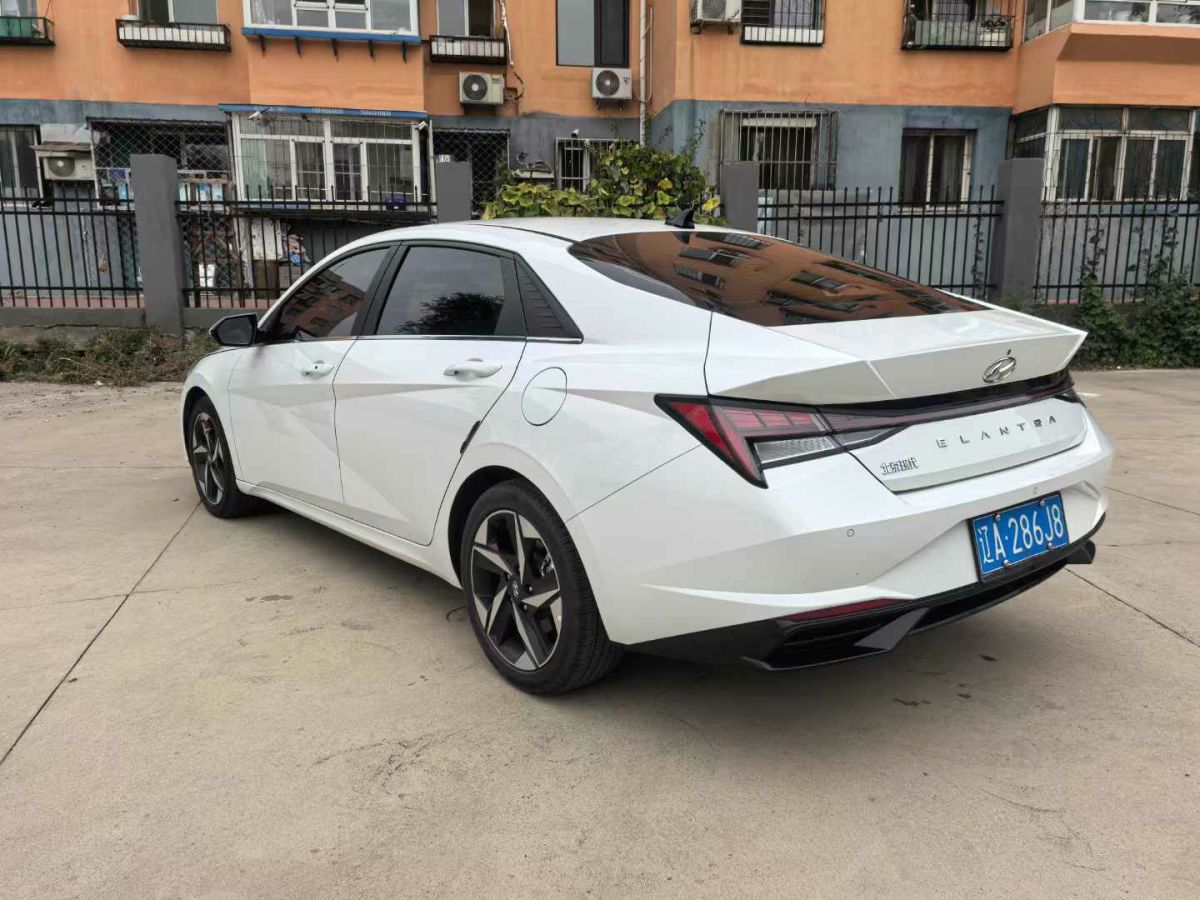 現(xiàn)代 伊蘭特  2022款 1.5L CVT 20周年紀念款圖片