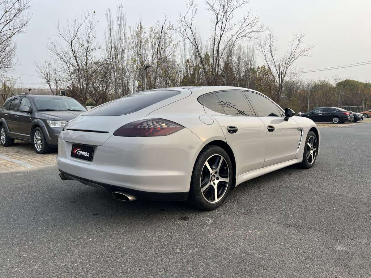 保時(shí)捷 Panamera  2013款 Panamera 4 Platinum Edition 3.6L圖片