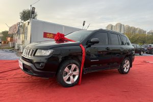 指南者 Jeep 2.0L 两驱运动版