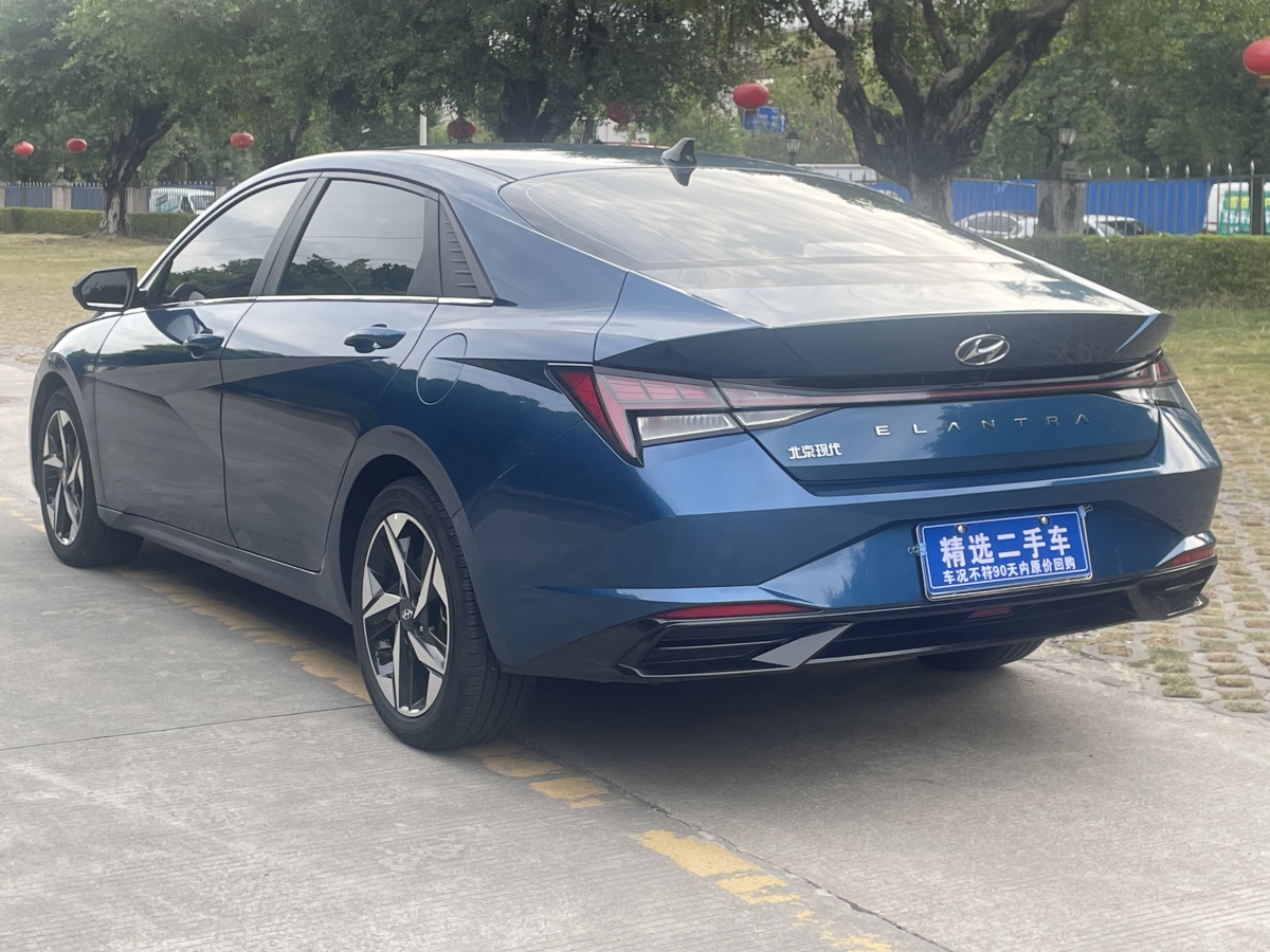 2022年1月現(xiàn)代 伊蘭特  2021款 1.5L LUX尊貴版