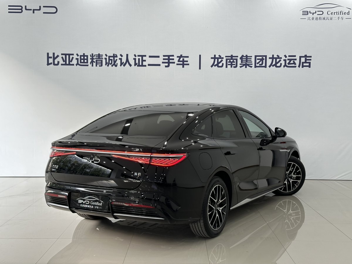 2023年11月比亞迪 海豹  2023款 DM-i 1.5L 121km 尊貴型