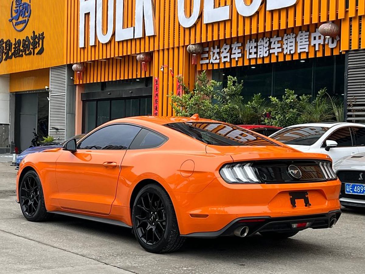 2021年12月福特 Mustang  2021款 2.3L EcoBoost