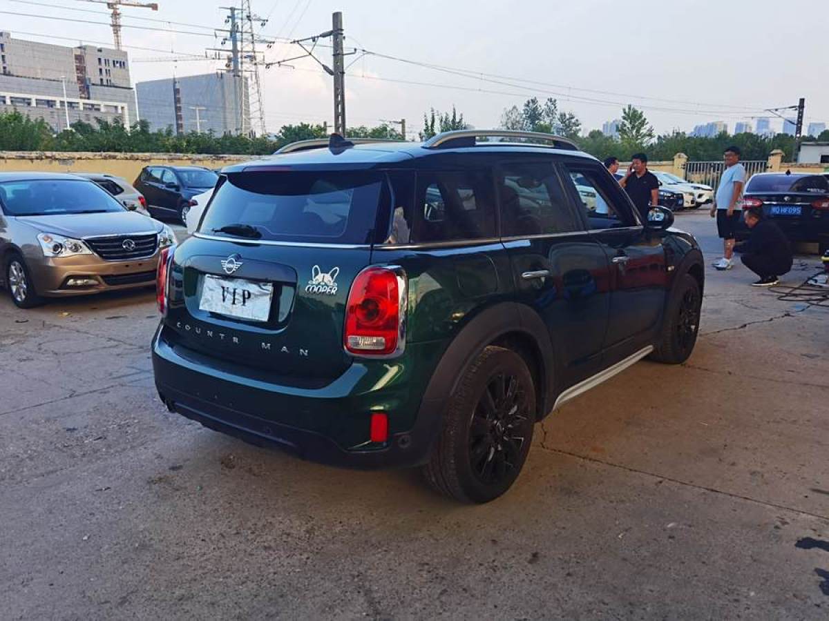 MINI COUNTRYMAN  2018款 1.5T COOPER ALL4 經(jīng)典派圖片