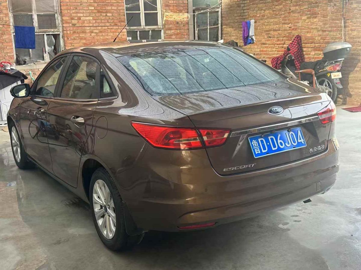 福特 福睿斯  2015款 1.5L 手動(dòng)舒適型圖片