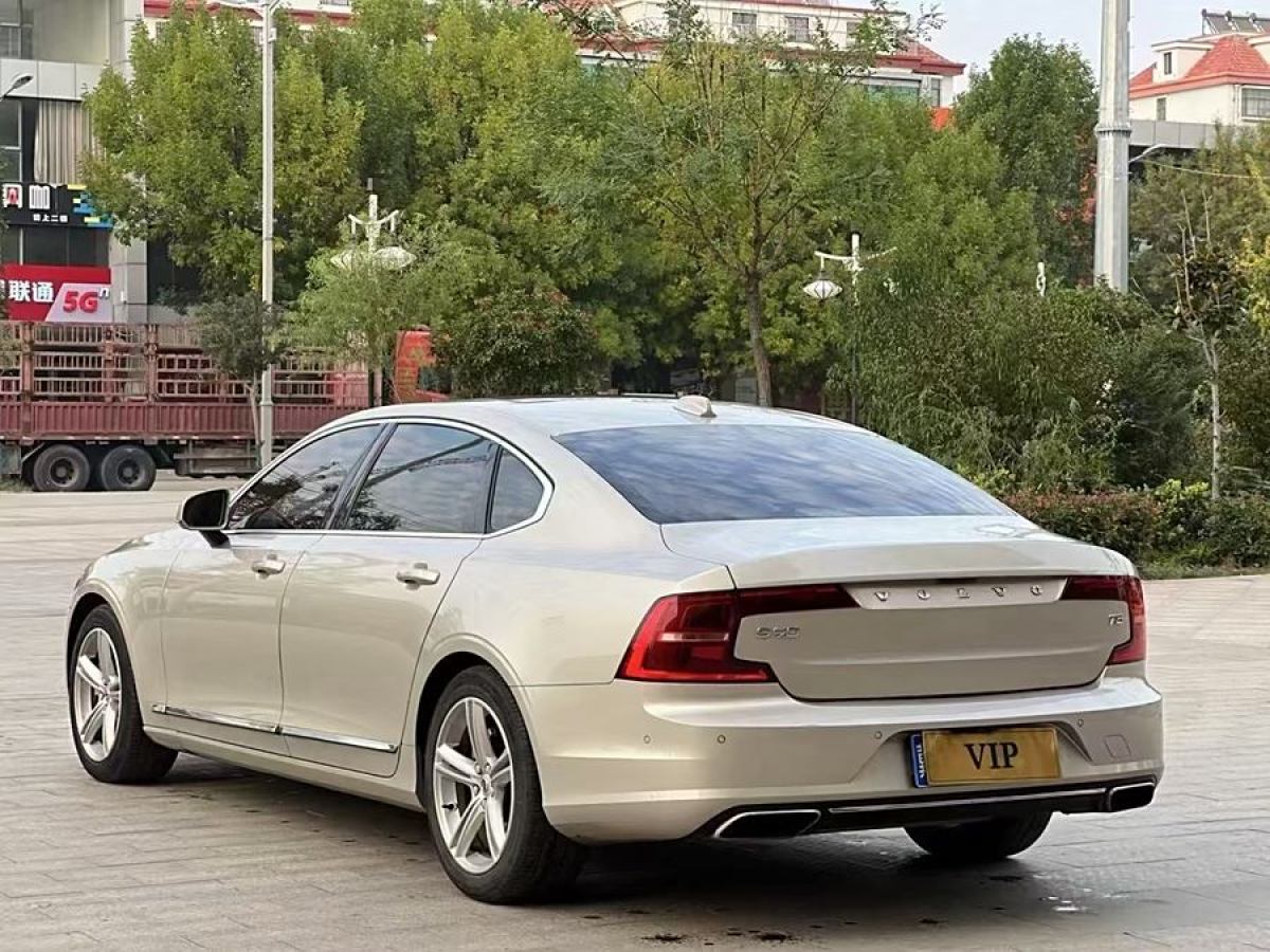 沃爾沃 S90  2018款 T4 智遠(yuǎn)版圖片