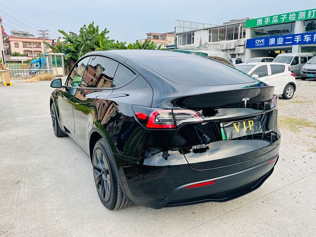 特斯拉 Model Y  2023款 煥新版 后輪驅(qū)動(dòng)圖片