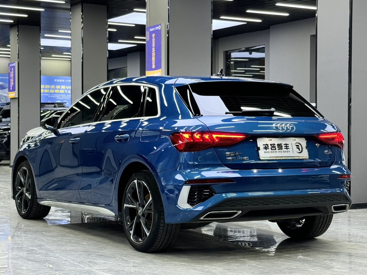 奧迪 奧迪A3  2021款 Sportback 35 TFSI 時尚運(yùn)動型圖片