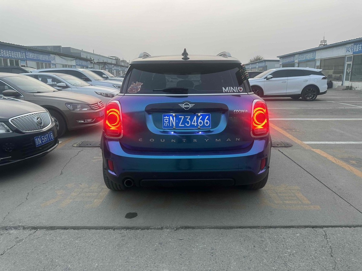 MINI COUNTRYMAN  2019款 1.5T COOPER 經(jīng)典派周末旅行版圖片