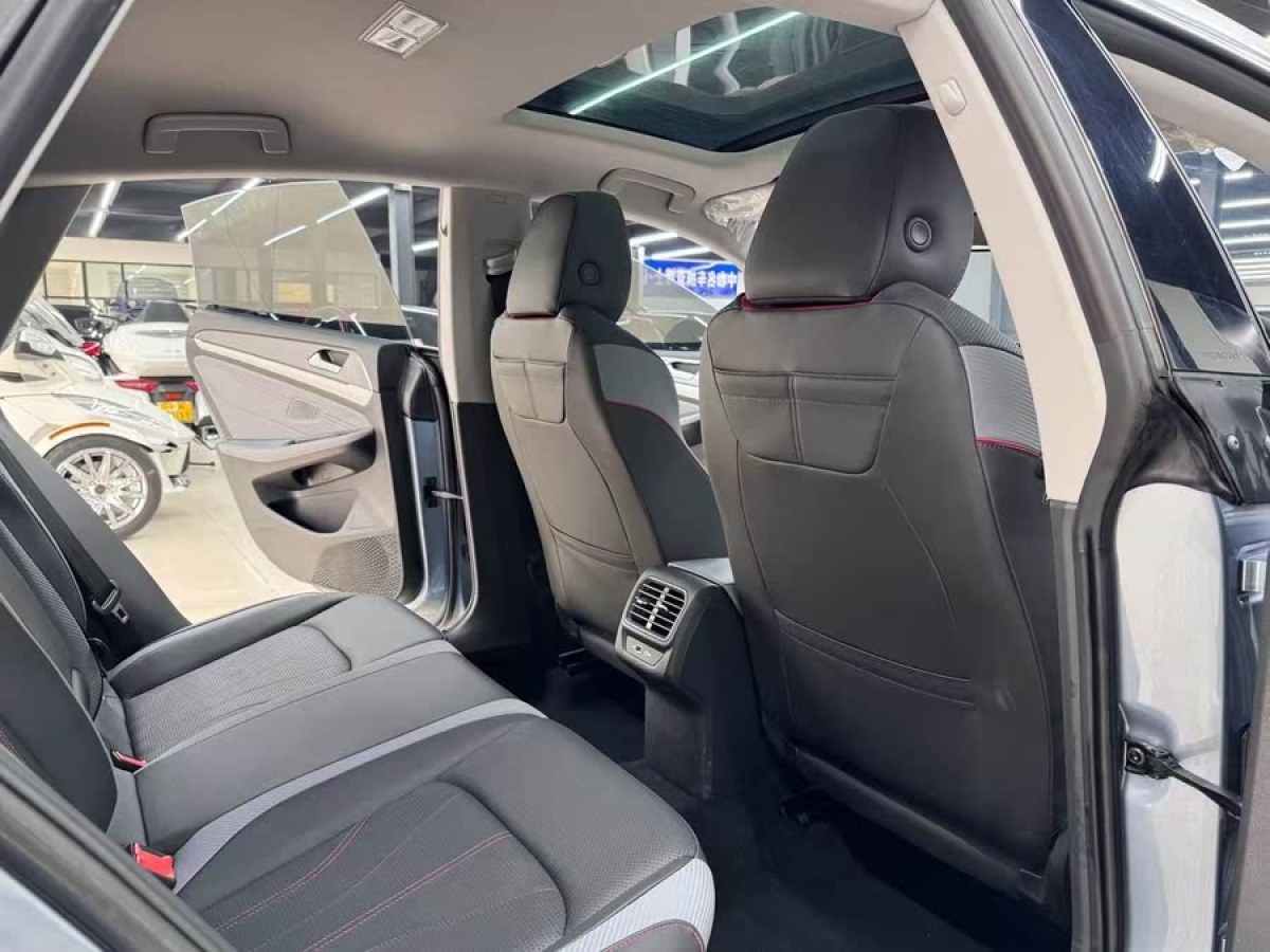 大眾 凌渡  2023款 凌渡L 280TSI DSG酷辣版圖片