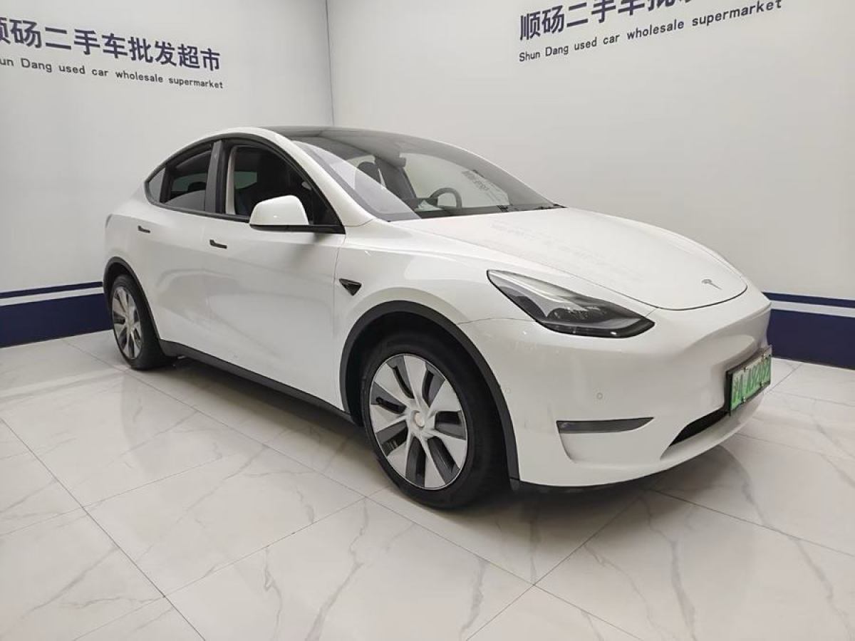 特斯拉 Model 3  2021款 改款 標準續(xù)航后驅(qū)升級版圖片