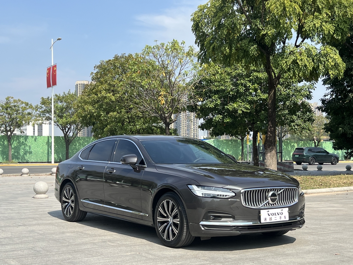 2021年7月沃爾沃 S90  2021款 B5 智遠(yuǎn)豪華版