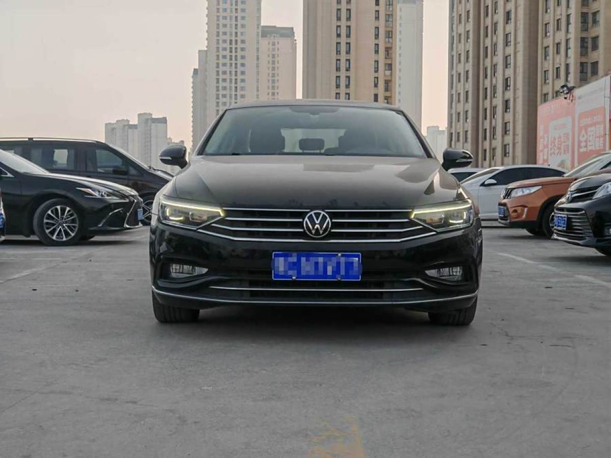 大眾 邁騰  2020款 330TSI DSG 領(lǐng)先型圖片