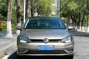 高爾夫 大眾 200TSI DSG舒適型