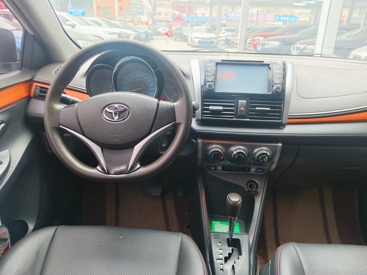 豐田 YARiS L 致炫  2015款 1.5E 自動(dòng)魅動(dòng)版圖片