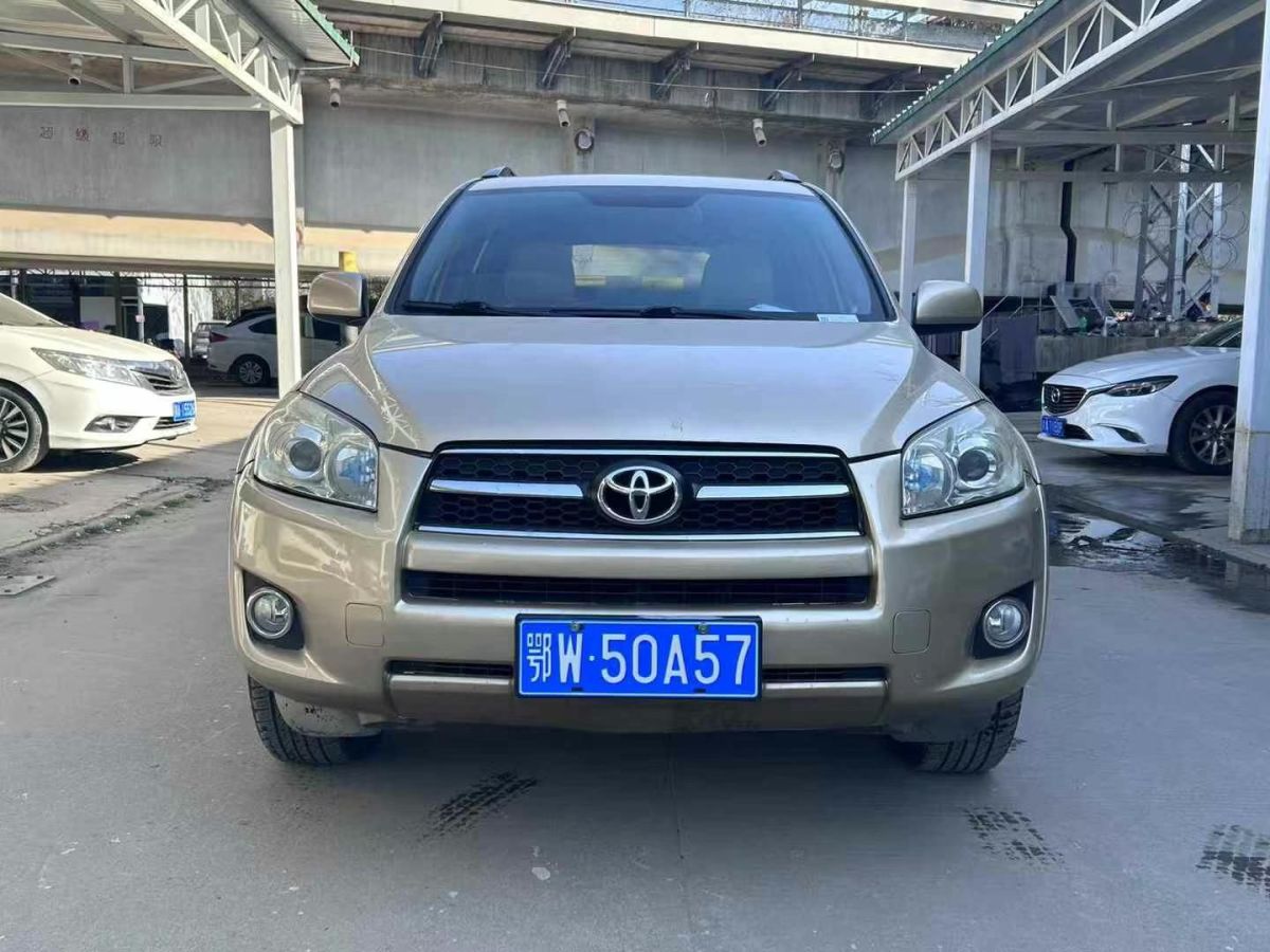 豐田 RAV4榮放  2010款 2.0L 自動(dòng)豪華升級(jí)版圖片