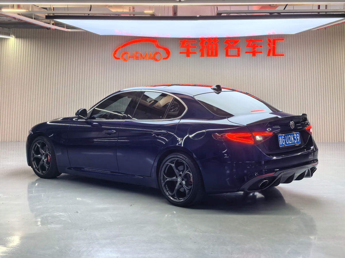 阿爾法·羅密歐 Giulia  2017款 2.0T 280HP 豪華版圖片